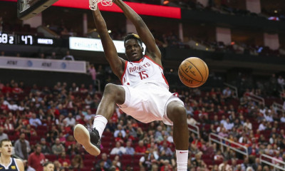 Πλήγμα με Καπελά στους Ρόκετς