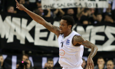 ΠΑΟΚ: Δύσκολα με Ρέθυμνο ο Τζόουνς