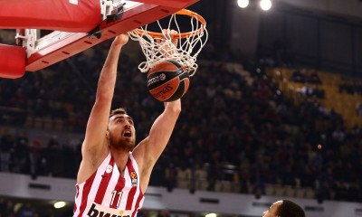 Ολυμπιακός: Στο «μικροσκόπιο» των Σπερς ο Μιλουτίνοφ (video)