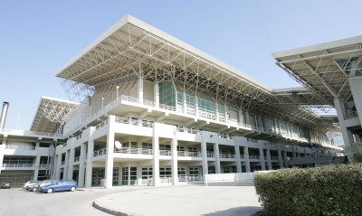 Το ΟΑΚΑ σαπίζει και θέτει ζωές σε κίνδυνο!