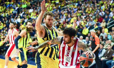 Φενέρμπαχτσε-Ολυμπιακός 90-75: Ανώτερη με «κυρίαρχο» Γκριν (photos)