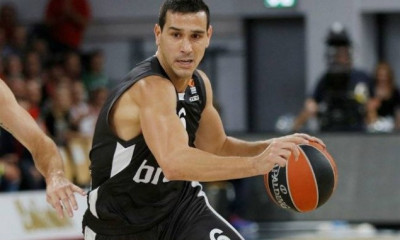 Βλέπει Τσιτσιπά ο Ζήσης (photo)