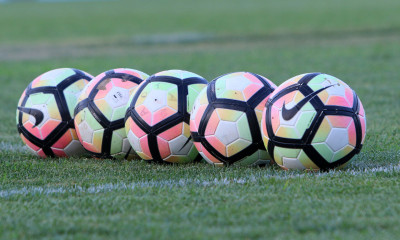 Football League: Στη σέντρα τα εξ αναβολής