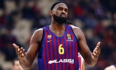 Συνεχίζει να «τσιτώνει» τους οπαδούς του Ολυμπιακού ο Κρις Σίνγκλετον (photo)