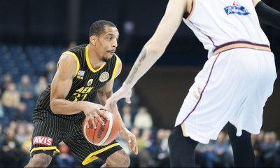 Basketball Champions League: Έγραψε ιστορία… σπάζοντας τα κοντέρ ο Χάντερ της ΑΕΚ! (videos)