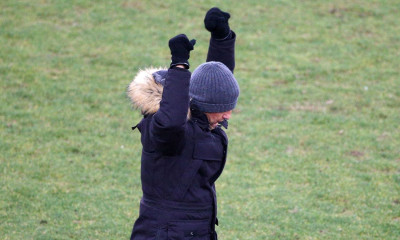 «Είναι γάτα ο Λουτσέσκου» (videos)