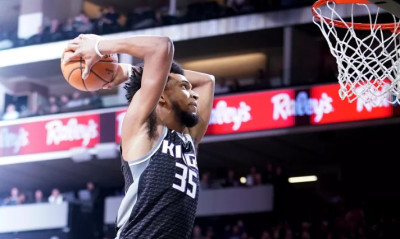 NBA: Το επικό κάρφωμα του Μπάγκλεϊ στην κορυφή (video)