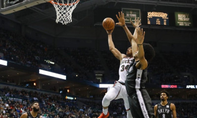 NBA: Δεν πιάνεται ο Αντετοκούνμπο! (video)