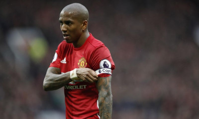 «Δένει» Γιανγκ η Μάντσεστερ Γιουνάιτεντ