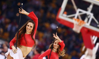 Αθλητικό ήθος απ’ τα καμπαρέ!