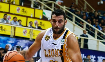 Κίνα: «Θηρίο» ο Μπουρούσης νίκησε Σκόλα και Φριντέτ, εξαιρετικός ο Ντένμον!