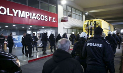 Ολυμπιακός – ΑΕΚ: Ένταση στην άφιξη της Ένωσης (photos)