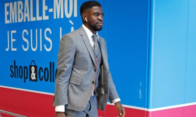 Πού πας βρε Ουμτιτί με αυτή την τσάντα; - Το... κράξιμο από τον Πικέ (pics)