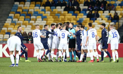 Ντιναμό Κιέβου-Ολυμπιακός: Το «τελετουργικό» του Σισέ και η ένταση (photos)