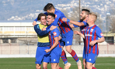 Football League: Τα φώτα σε Κέρκυρα και Καλαμαριά