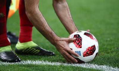 Power of Love: Μπαίνει στο παιχνίδι και ποδοσφαιριστής (photos+video)