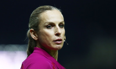 Σάλος με τη φωτογραφία της βοηθού στο ΠΑΟΚ-Πανιώνιος (photos)