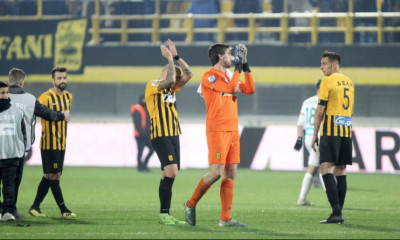 Άρης: Τα βρήκε με Δεληζήση-Κουέστα