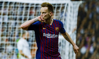 Ρεάλ Μαδρίτης - Μπαρτσελόνα: Το πρώτο «χτύπημα» από Ράκιτιτς (video)