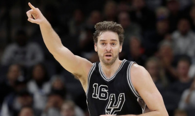 NBA: Στους Μπακς ο Γκασόλ! (video+photos)