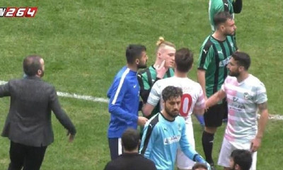 Βγήκαν ξυραφάκια σε τουρκικό αγώνα ποδοσφαίρου! (vid)