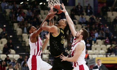 Ολυμπιακός: Η πρώτη νίκη μετά από 29 ημέρες και το ρεκόρ του Ουέμπερ (video)