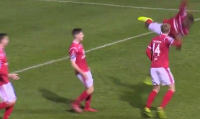 Αν δεν μπορείς να πανηγυρίσεις, άσε τις τούμπες! (vid)