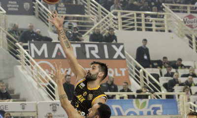 ΠΑΟΚ-ΑΕΚ: Ο Σάκοτα σκόραρε 16 πόντους χωρίς να χάσει σουτ! (video)