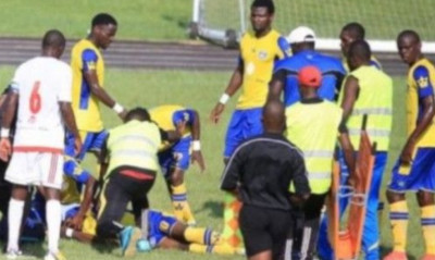 Κατέρρευσε παίκτης και πέθανε, αλλά συνεχίστηκε το ματς! (photos&video)