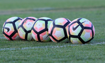 Football League: Δοκιμασίες για τους πρωτοπόρους