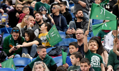 Παναθηναϊκός ΟΠΑΠ-Πανιώνιος: Γεμάτο παιδιά και... όμορφες παρουσίες το ΟΑΚΑ (photos)