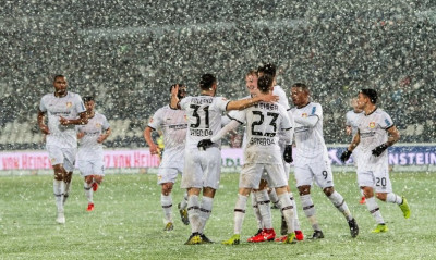 Το... χιόνι αποσόβησε σίγουρο γκολ στη Γερμανία (video)