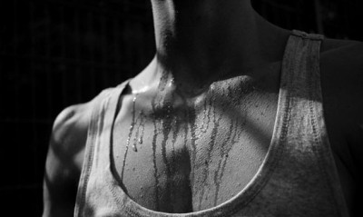 Αυτοί οι ιδρώτες… ερεθίζουν τις γυναίκες