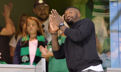 Στην Αθήνα και ανυπόμονος για το Παναθηναϊκός – Ολυμπιακός ο Σισέ (video)