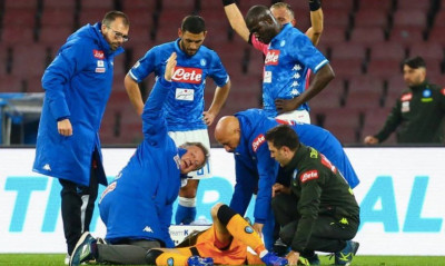 Σοκ στη Νάπολι: Κατέρρευσε ο Οσπίνα και μεταφέρθηκε στο νοσοκομείο