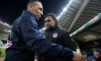 Το ποδοσφαιρικό μήνυμα του Καρεμπέ μετά τη διακοπή του ντέρμπι (photo)