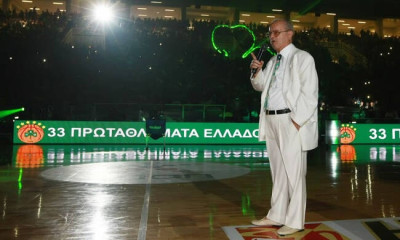 Θύρα 13: Πανό στον κεντρικό για τον Θανάση Γιαννακόπουλο (photo)