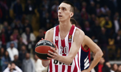 Ολυμπιακός: Η νίκη κόντρα στην Μπάγερν και το ντεμπούτο Ποκουσέφσκι (video)