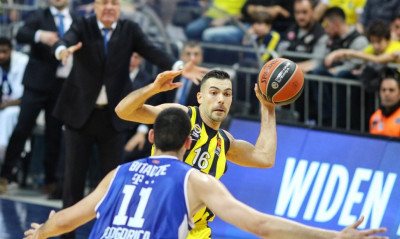 Φενέρμπαχτσε-Μπούντουτσνοστ 76-67: Αγχώθηκε αλλά «καθάρισε» στο φινάλε!