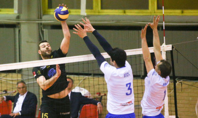 Volley League: Πλεονέκτημα για Ολυμπιακό, νίκη τετράδας για Φοίνικα