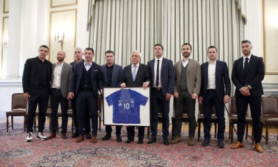 Στον Πρόεδρο της Δημοκρατίας οι Legends 2004 για το «Champions For Life» (photos)