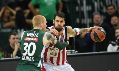 Live το τρίτο ημίχρονο από το Ολυμπιακός-Ζαλγκίρις Κάουνας