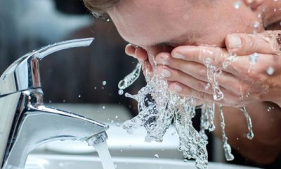 Πώς να κάνεις την περιποίηση pro-σώπου (ευχάριστη) καθημερινή ρουτίνα