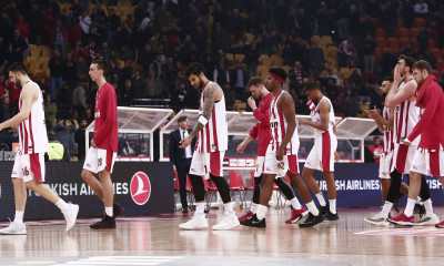 Έχει και πιο κάτω…