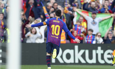 «Καθάρισε» ο Μέσι για την Μπαρτσελόνα (videos)