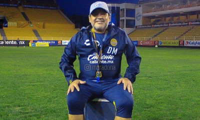 Προπονητής και οδηγός του πούλμαν της Ντοράδος ο Μαραντόνα! (pic)