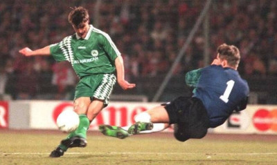Σαν σήμερα: Το ΕΠΟΣ του Άμστερνταμ το 1996! (videos)