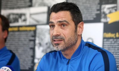 Totall Football με τον Άκη Ζήκο