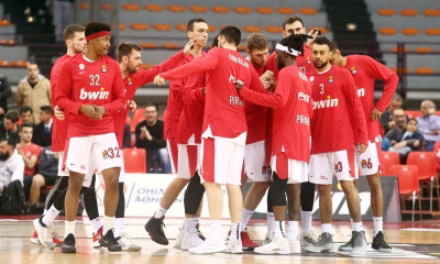 Ολυμπιακός: Του γύρισαν την πλάτη – Άδειο το ΣΕΦ στο «αντίο» στην Euroleague