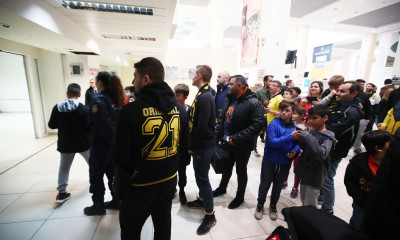 ΑΕΚ: Υποδοχή της αποστολής στην Καβάλα (photos)